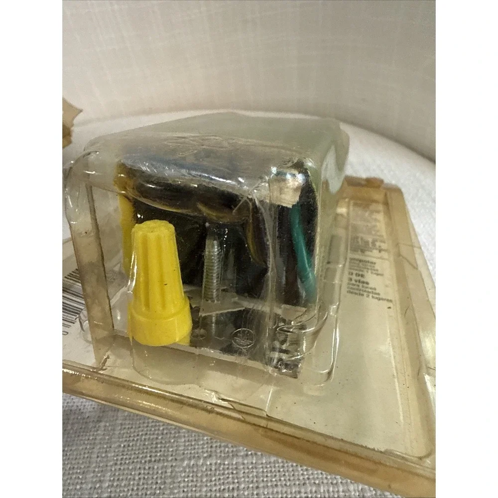 2x Lutron Toggler Dimmer‎ Switch 150-Watt LED 1-Pole/3-Way TGCL-153PH-WH